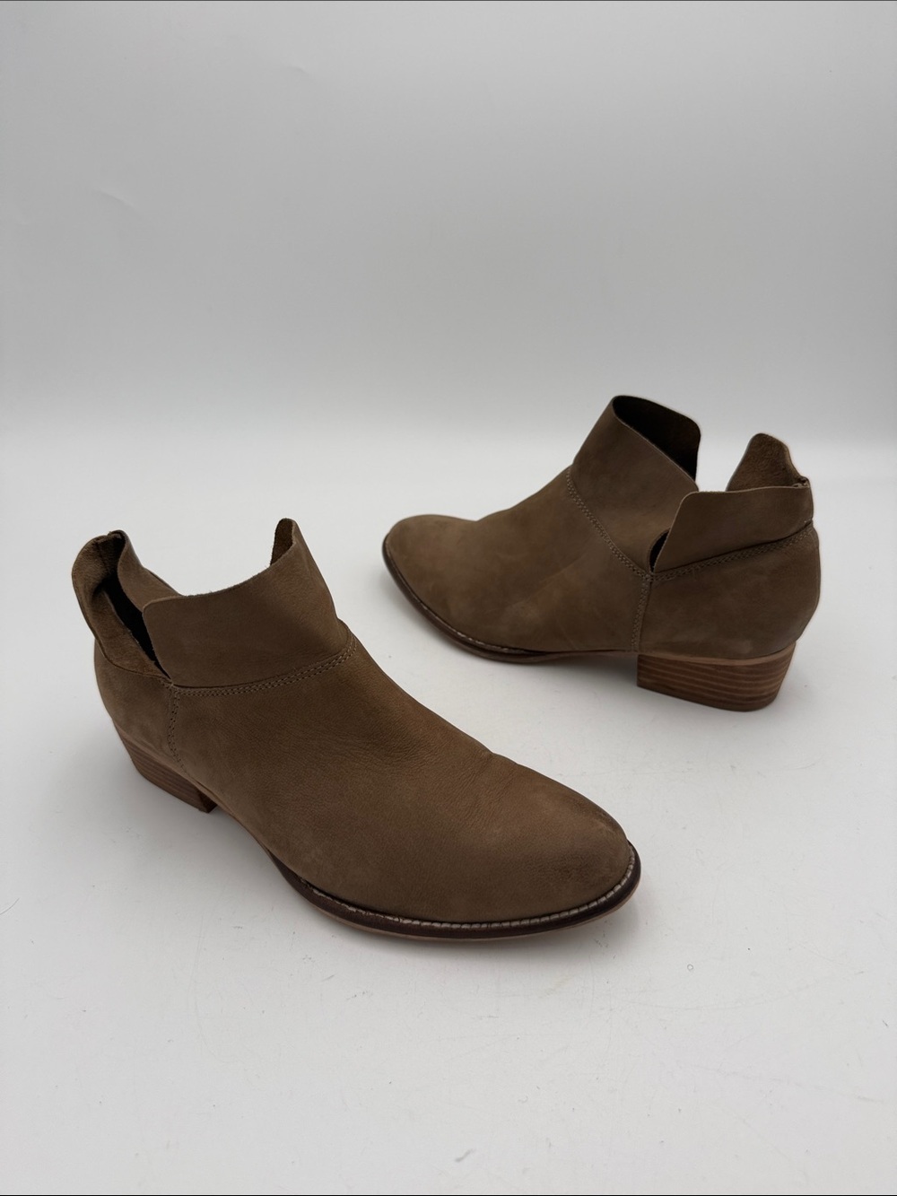 Seychelles Brown Suede Chelsea Ankle Boots women 7 casual office retro festival